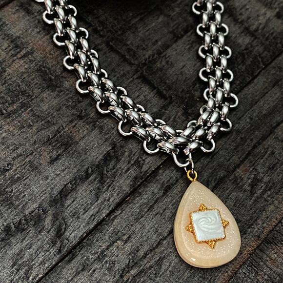 NEW Chunky Gold Green Pendant Necklace - Picture 10 of 12